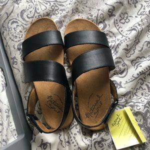 Natural Soul Sandals size 7 - Abbie Comfort